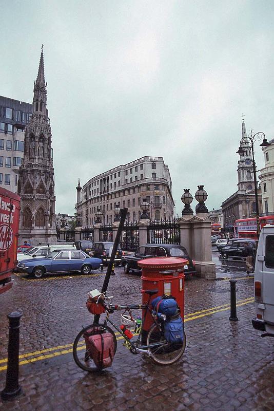 WT 2100 265-24 UK 1991.jpg